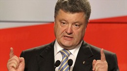 Tổng thống Ukraine, Poroshenko trước sức ép chính trị và quân sự 